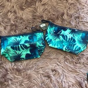 🌀3/$10 Bundle Opp!  Two matching makeup bags